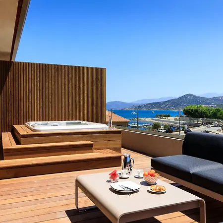 Ξενοδοχείο Santa Maria *