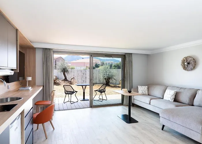 Otel Santa Maria LʼÎle-Rousse