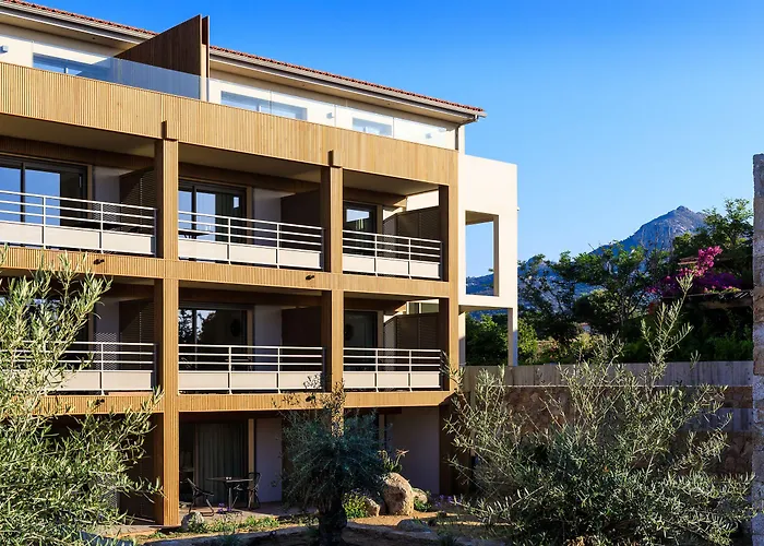 Santa Maria Hotell LʼÎle-Rousse